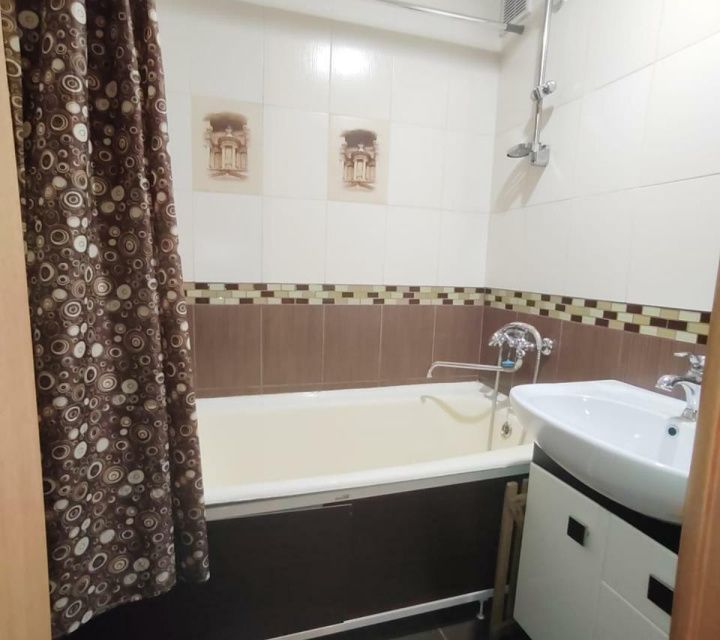Продаётся 4-комнатная квартира, 80 м²