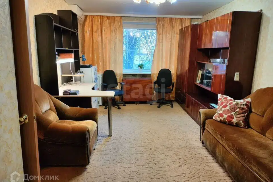 Продаётся 2-комнатная квартира, 42.4 м²