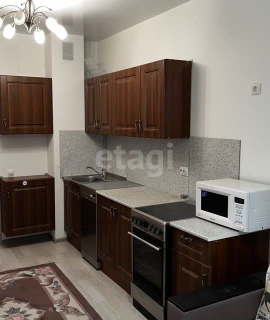 Продаётся 1-комнатная квартира, 43.2 м²