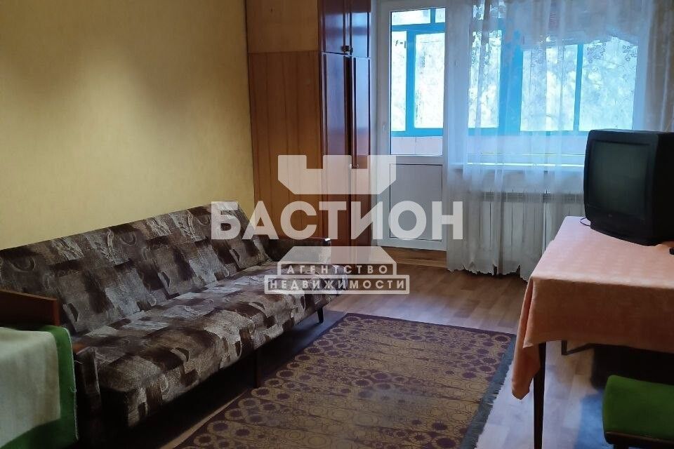 Продаётся 1-комнатная квартира, 32 м²