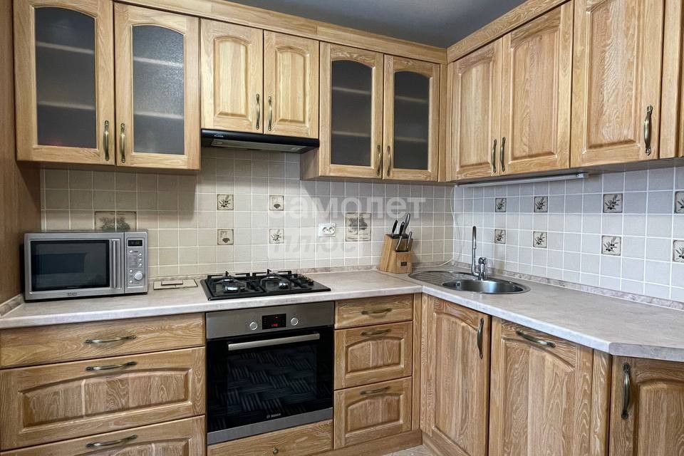 Сдаётся 1-комнатная квартира, 42 м²