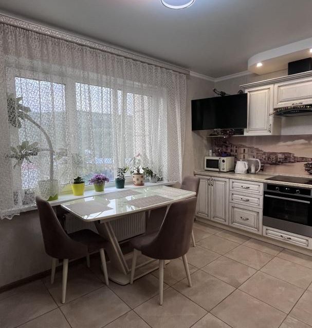 Продаётся 3-комнатная квартира, 87.8 м²