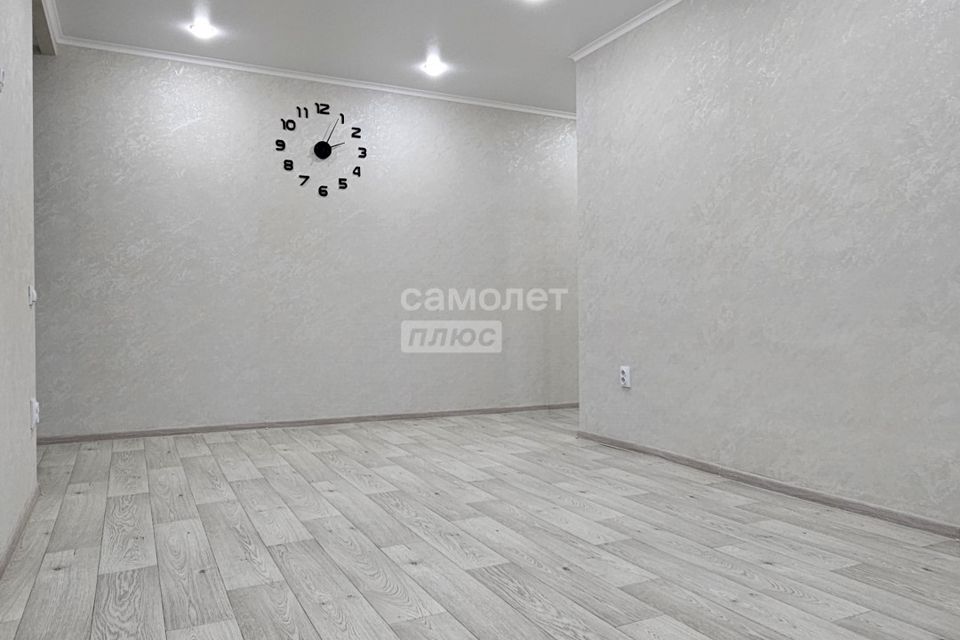 Продаётся 2-комнатная квартира, 42.3 м²