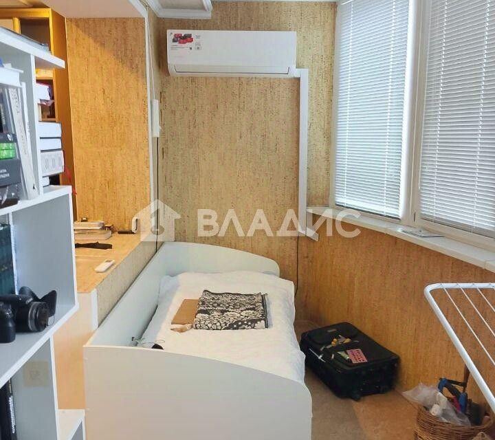 Продаётся 1-комнатная квартира, 52 м²