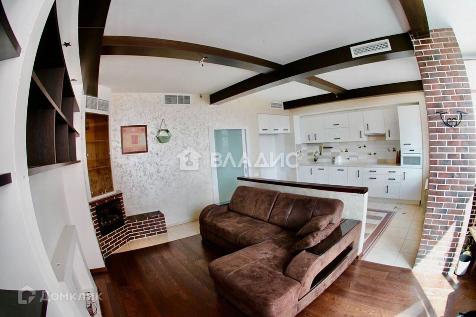 Продаётся 3-комнатная квартира, 97.7 м²