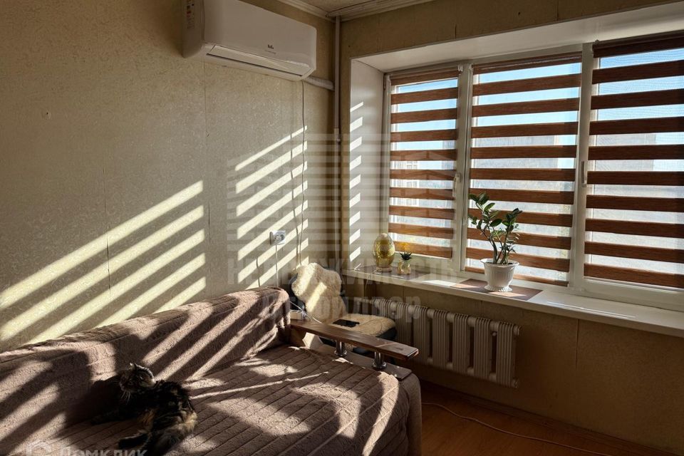 Продаётся 4-комнатная квартира, 61.2 м²