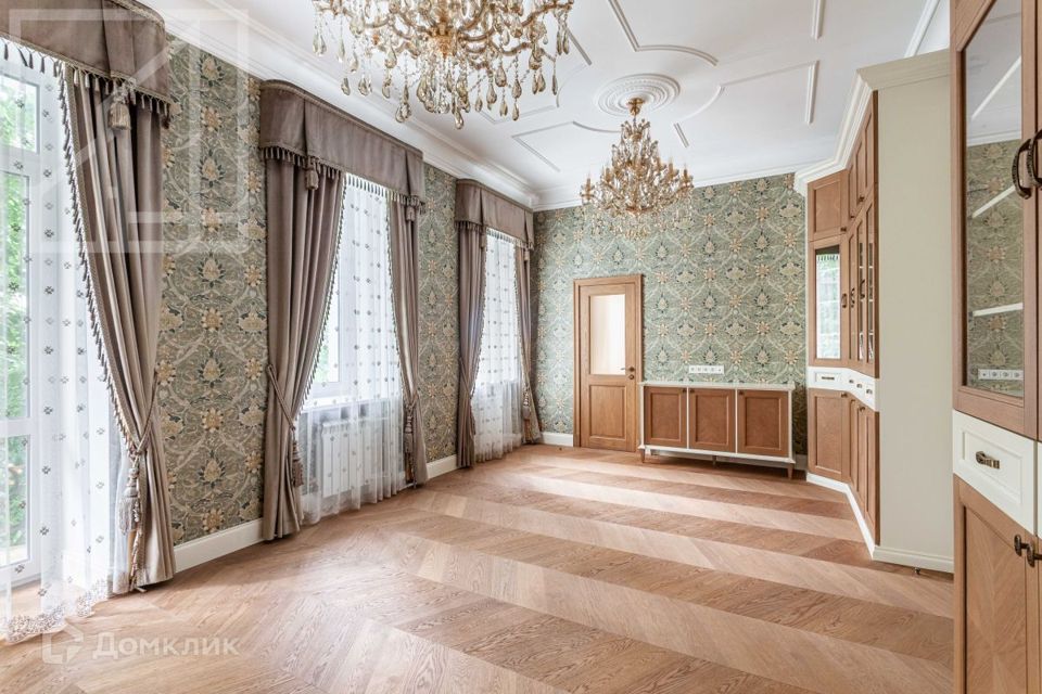 Сдаётся 5-комнатная квартира, 150 м²