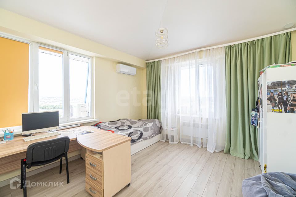 Продаётся 3-комнатная квартира, 110.4 м²