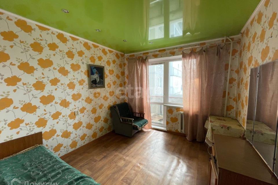 Продаётся комната в 3-комн. квартире, 10.4 м²
