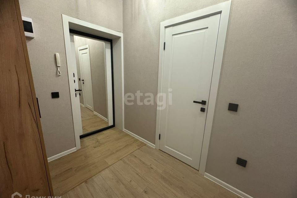 Продаётся 1-комнатная квартира, 37.8 м²