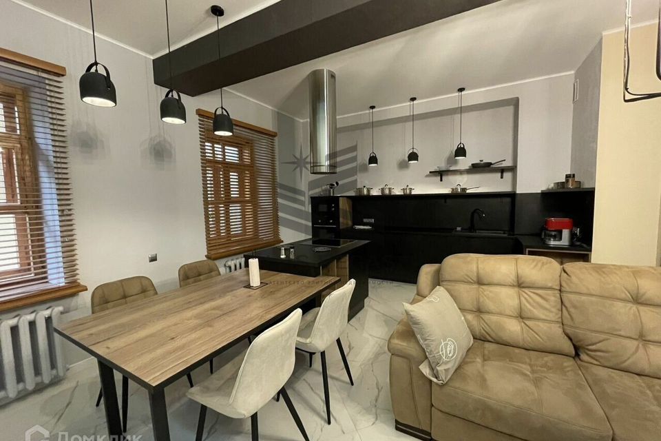 Сдаётся 3-комнатная квартира, 112 м²