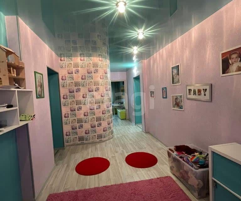 Продаётся 4-комнатная квартира, 81 м²