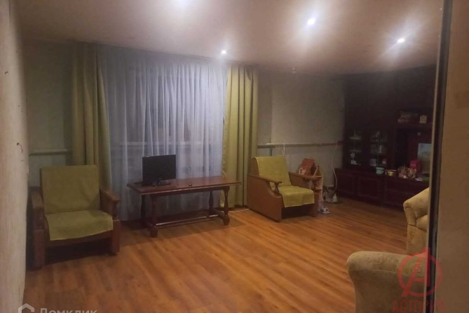 Продаётся 2-комнатная квартира, 60.9 м²