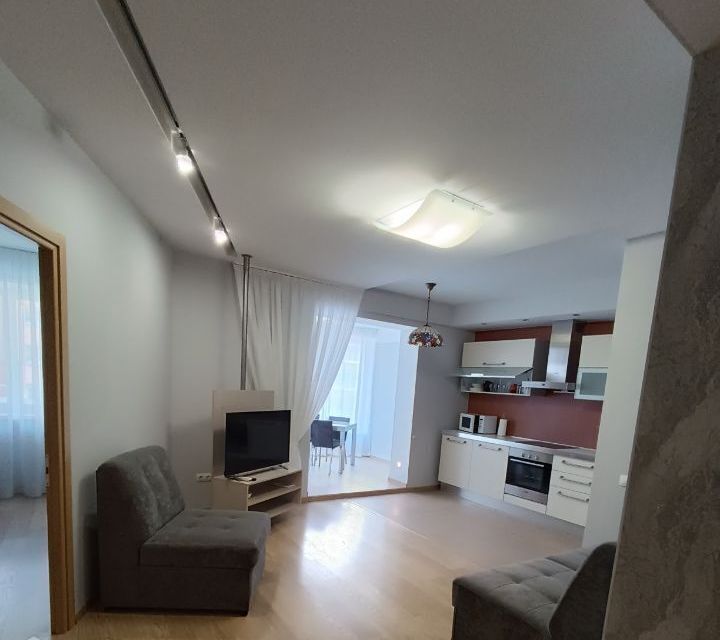 Сдаётся 2-комнатная квартира, 75 м²