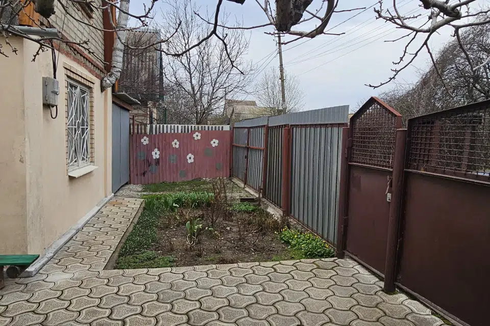 Продаётся 2-этажный дом, 65 м²