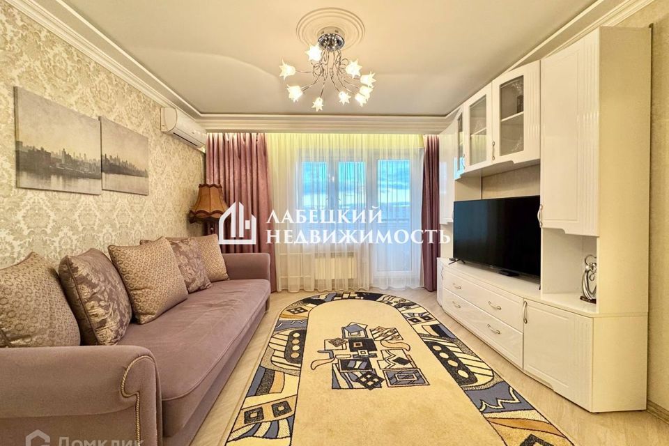 Сдаётся 1-комнатная квартира, 50 м²