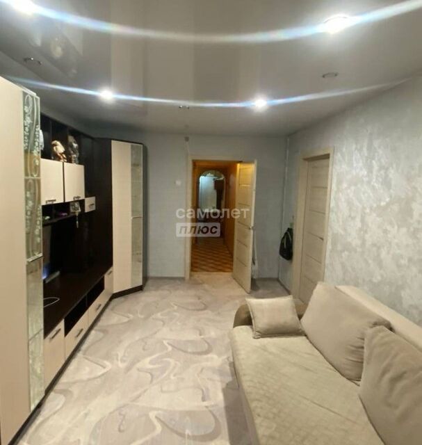 Продаётся 3-комнатная квартира, 61.8 м²