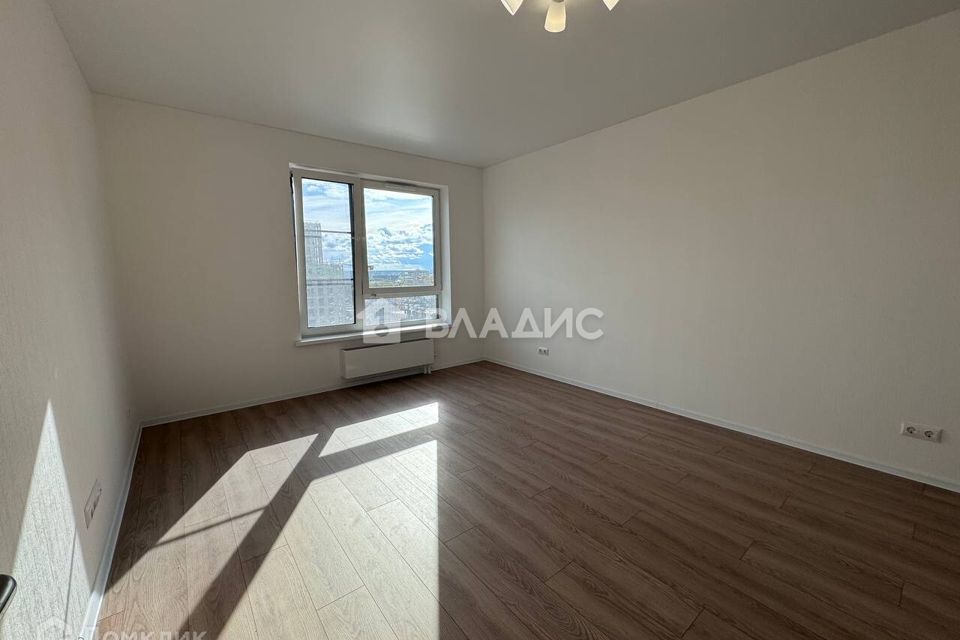 Продаётся 1-комнатная квартира, 43.3 м²