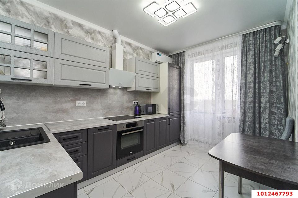 Продаётся 3-комнатная квартира, 74 м²
