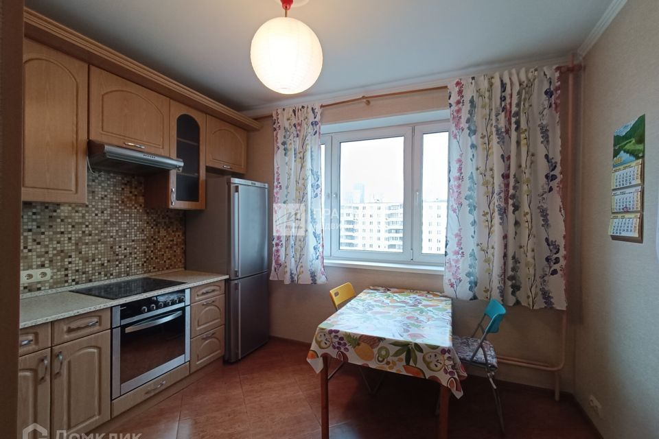 Продаётся 3-комнатная квартира, 72.6 м²