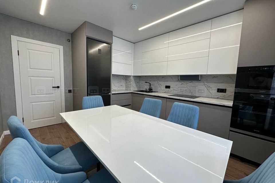 Продаётся 3-комнатная квартира, 81.7 м²