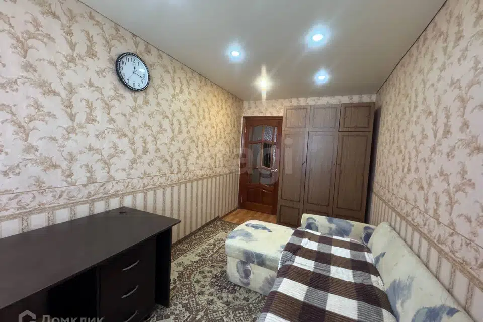 Продаётся 3-комнатная квартира, 55.9 м²