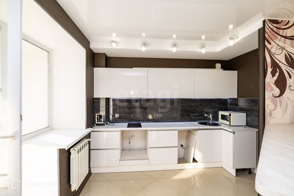 Продаётся 1-комнатная квартира, 58.1 м²