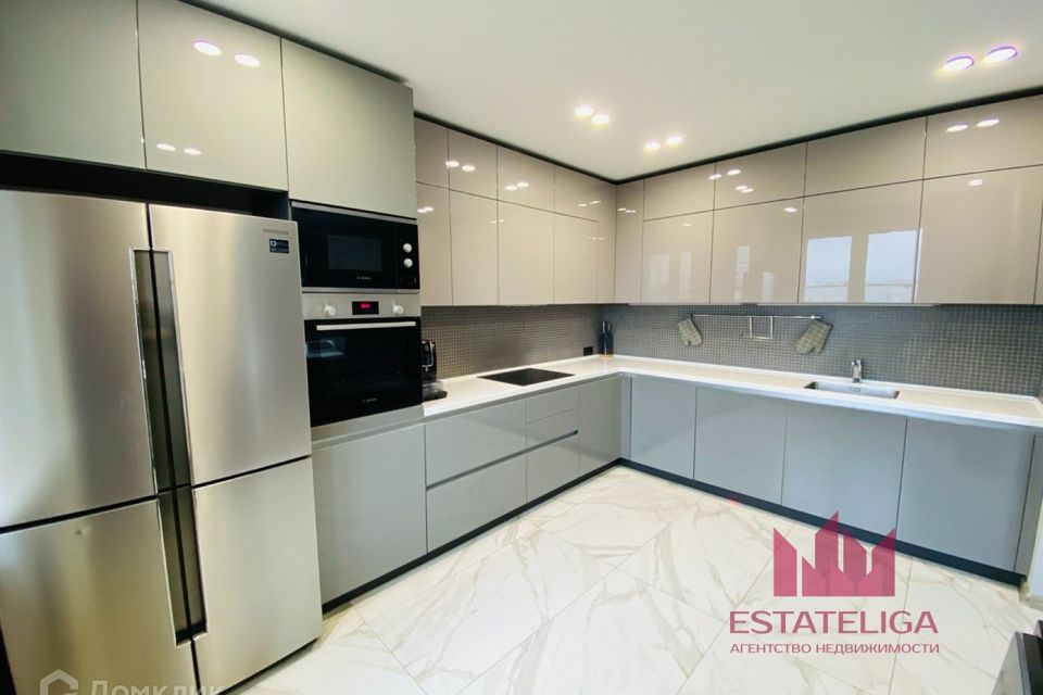 Продаётся 3-комнатная квартира, 96 м²
