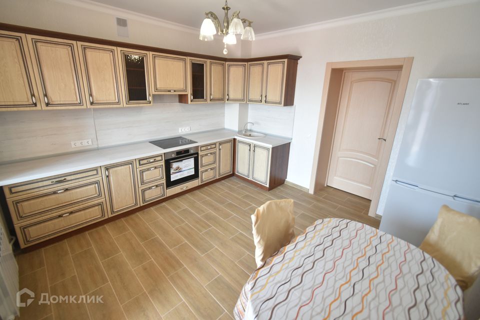 Сдаётся 2-комнатная квартира, 80 м²