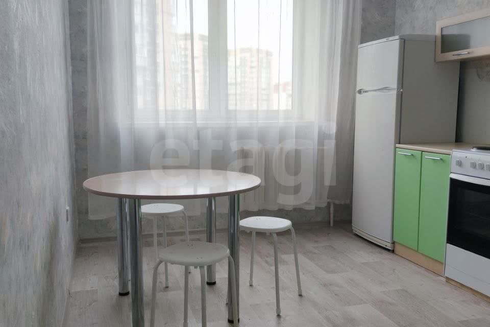 Продаётся 2-комнатная квартира, 56.9 м²