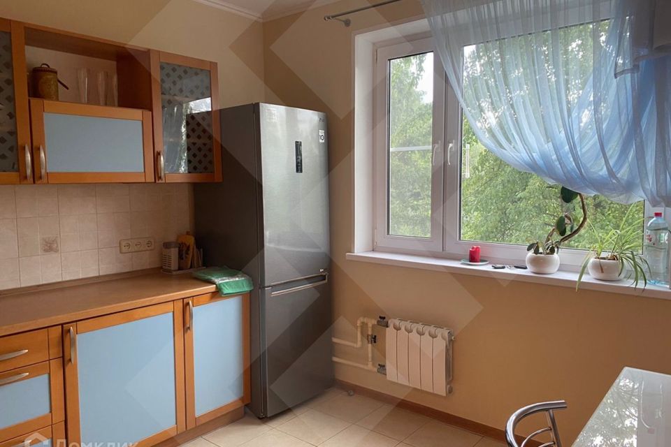 Сдаётся 3-комнатная квартира, 77 м²