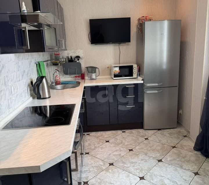 Продаётся 1-комнатная квартира, 42.7 м²
