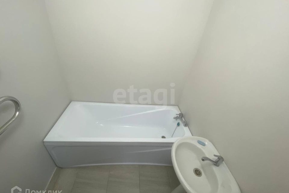 Сдаётся 2-комнатная квартира, 60 м²