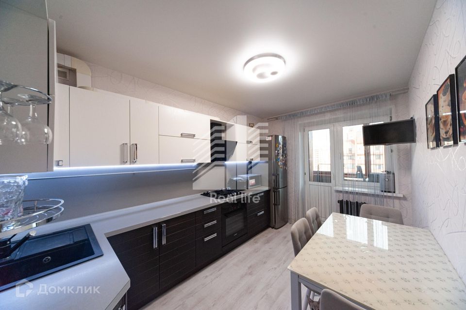 Продаётся 1-комнатная квартира, 40.4 м²