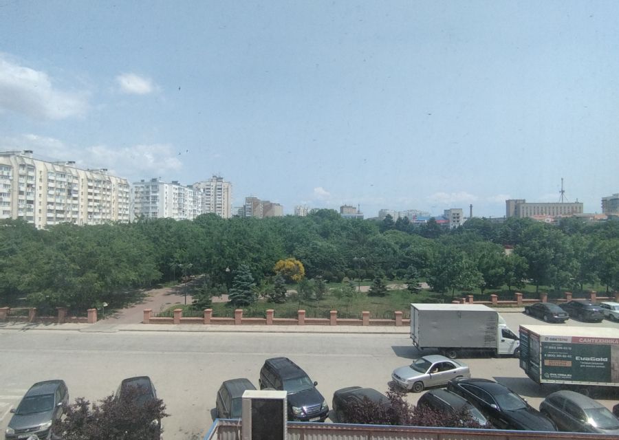 Продаётся 1-комнатная квартира, 42 м²