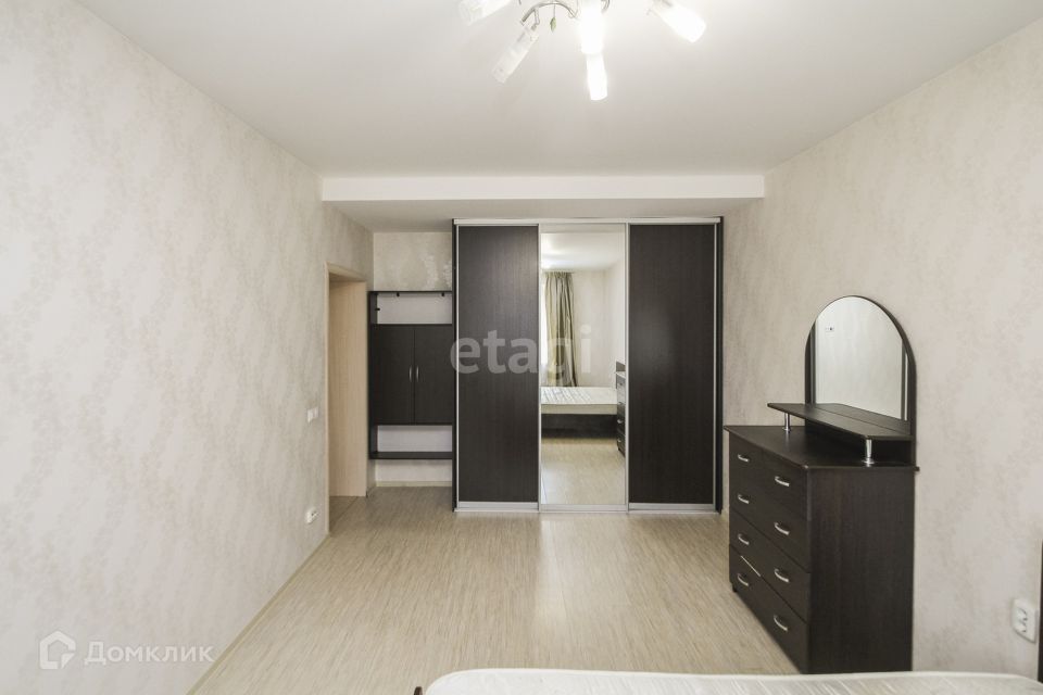 Продаётся 1-комнатная квартира, 54.8 м²