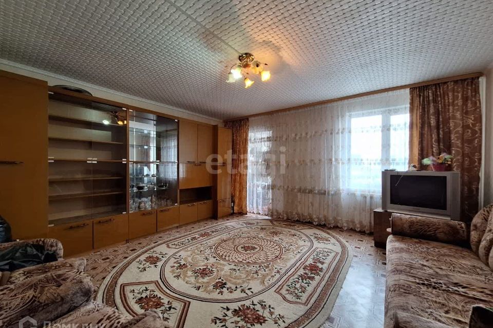 Продаётся 2-комнатная квартира, 73.6 м²