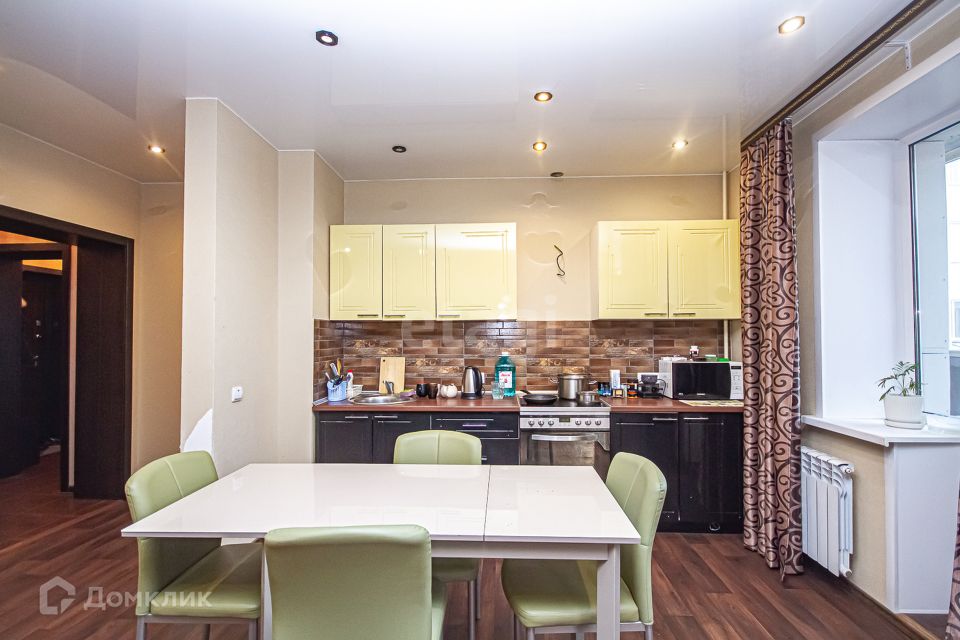 Продаётся 2-комнатная квартира, 74.2 м²