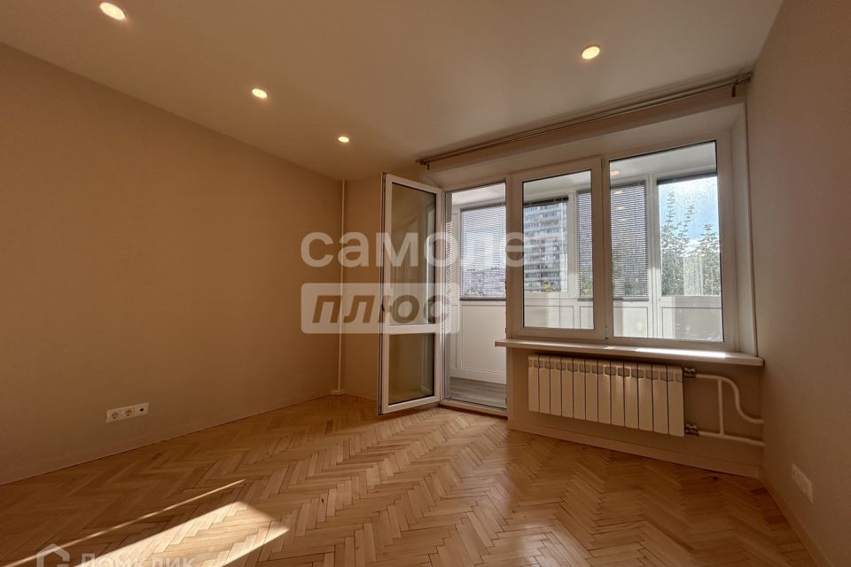 Продаётся 1-комнатная квартира, 38 м²