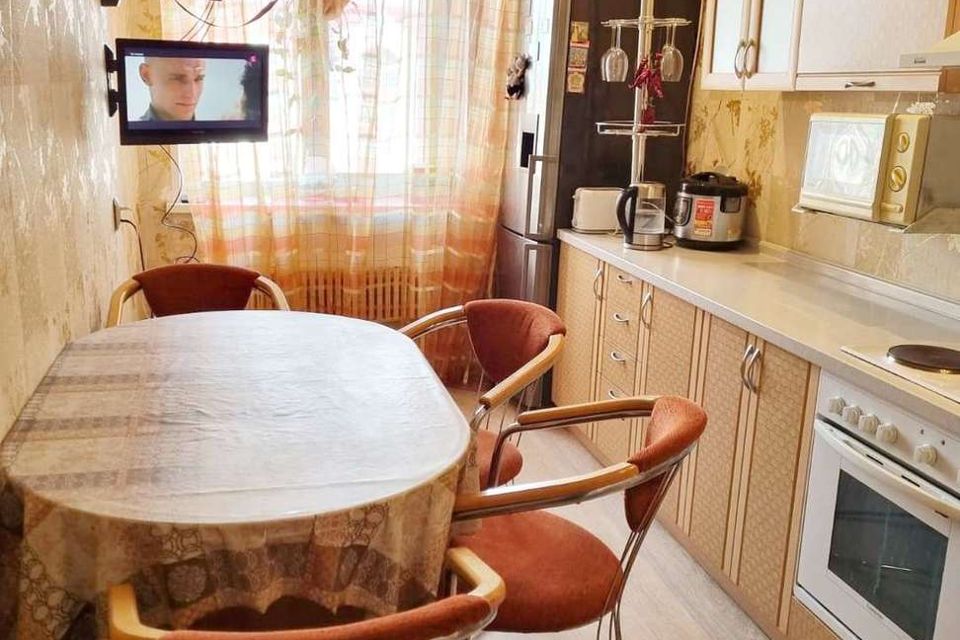 Продаётся 4-комнатная квартира, 95 м²