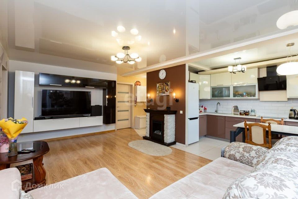 Продаётся 3-комнатная квартира, 96.9 м²