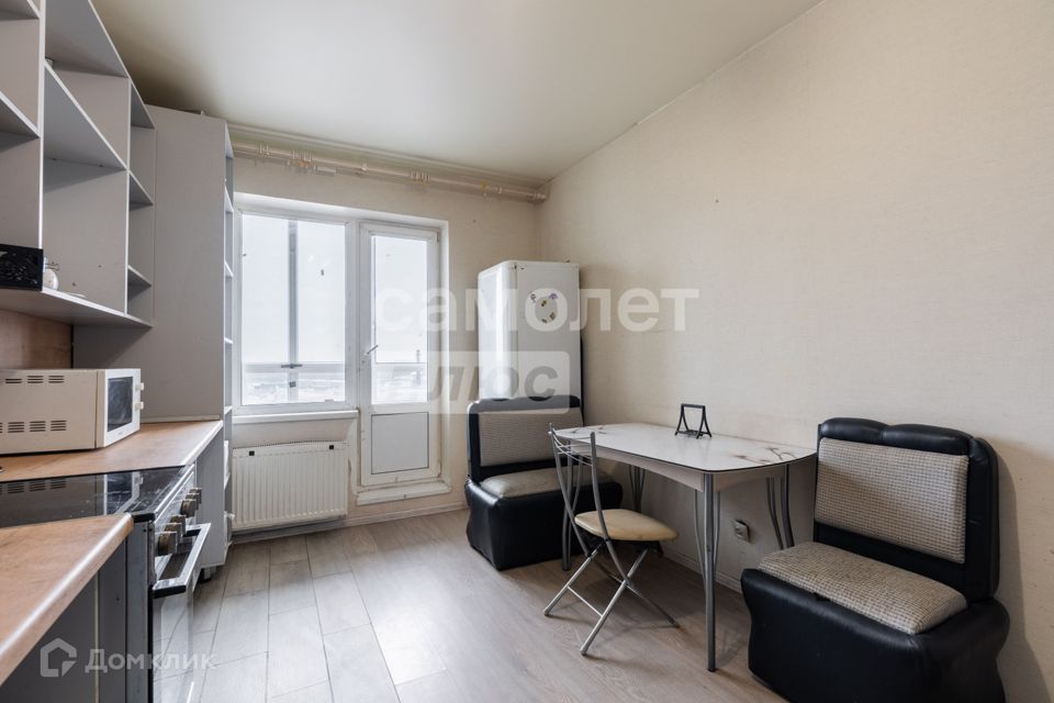 Продаётся 1-комнатная квартира, 41.8 м²