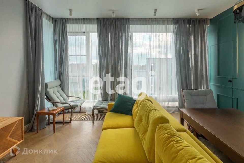 Продаётся 2-комнатная квартира, 70.5 м²