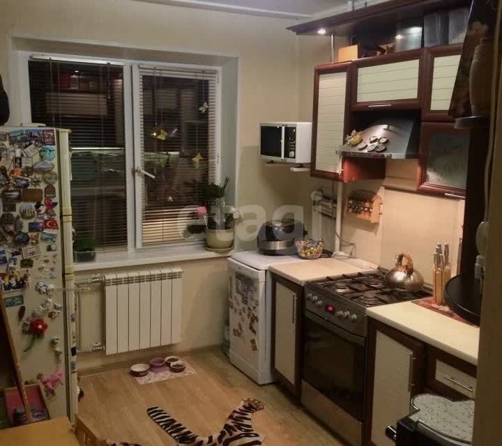 Продаётся 4-комнатная квартира, 69.9 м²