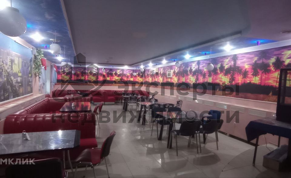 Продаётся торговое помещение, 400 м²