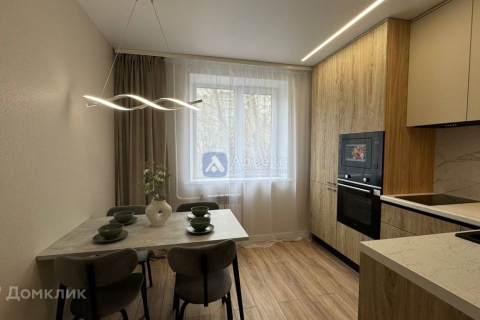 Продаётся 2-комнатная квартира, 53 м²