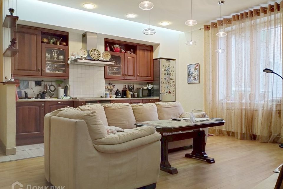 Продаётся 2-комнатная квартира, 83.9 м²
