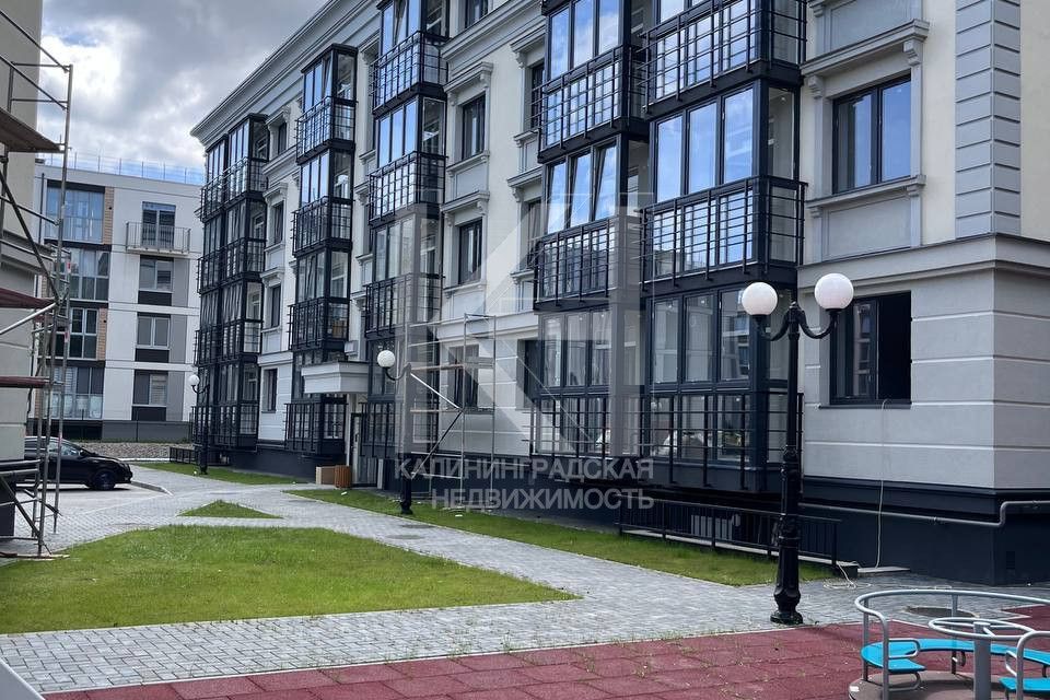 Продаётся 2-комнатная квартира, 55.8 м²