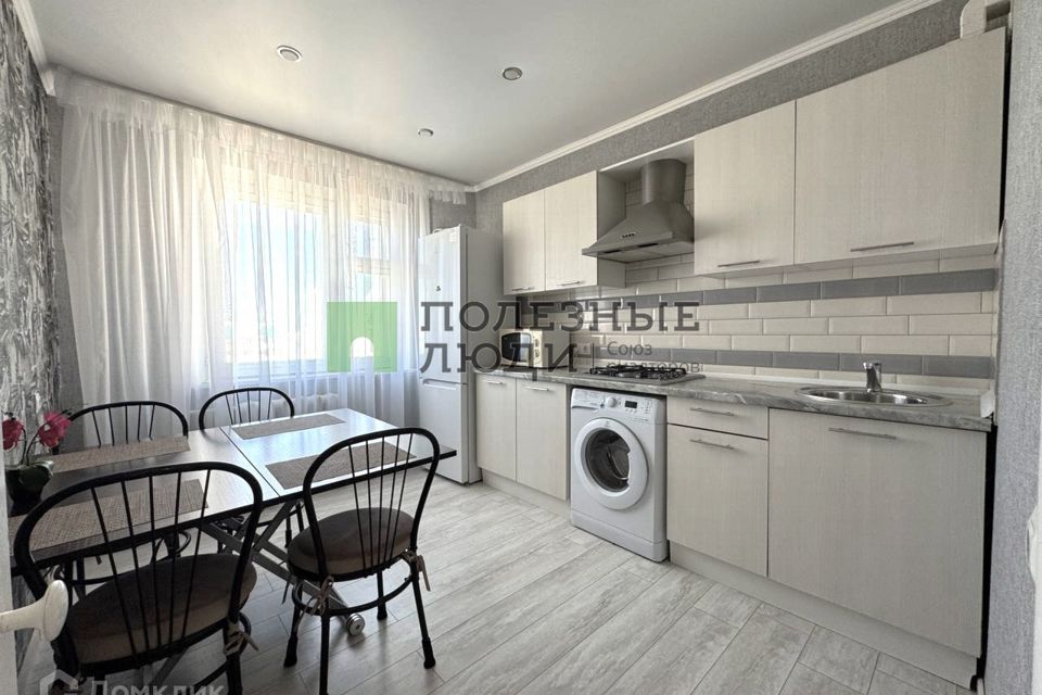 Продаётся 1-комнатная квартира, 41 м²