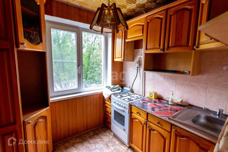 Продаётся 4-комнатная квартира, 61.5 м²